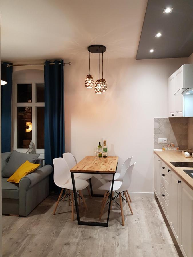 Apartament Przy Placu Piastowskim Jelenia Góra Exteriör bild